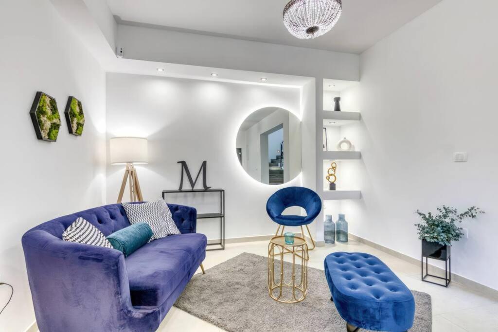 Design M Pula, Pjescana Uvala Vila