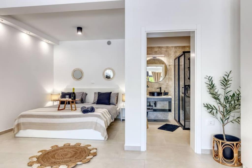 Design M Pula, Pjescana Uvala Vila *